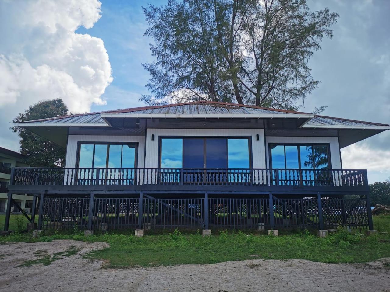 Century Langkasuka Resort Langkawi 珍南海滩 外观 照片